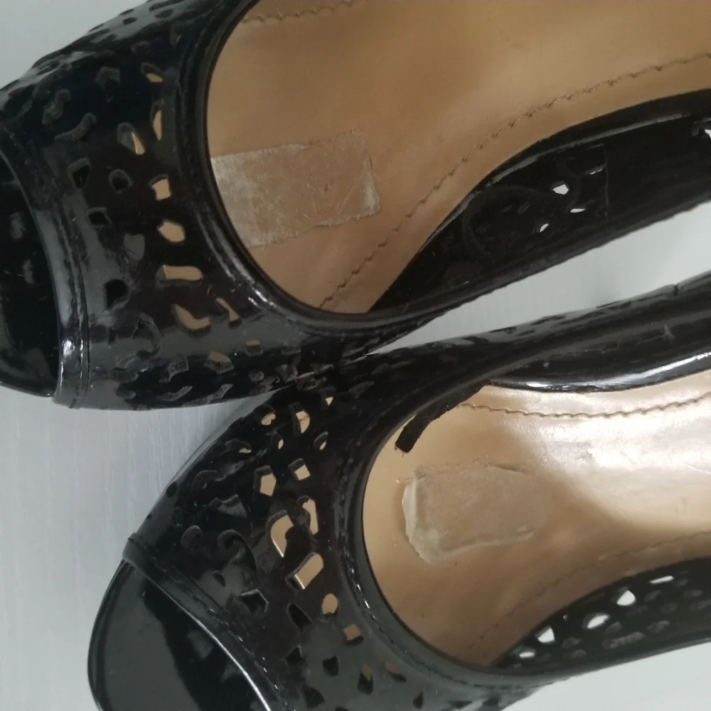 Black Lace Shiny Basic Platform Open Toe Heels - Picture 6 of 15